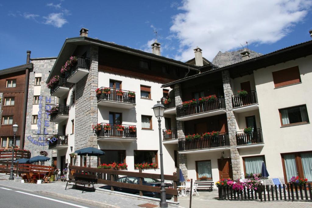 Hotel Al Caminetto Valtournenche Exterior photo